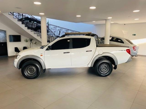 Imagem 3 de 14 de Mitsubishi L200 Savana 3.2 4x4 16v Turbo Intercooler Diesel