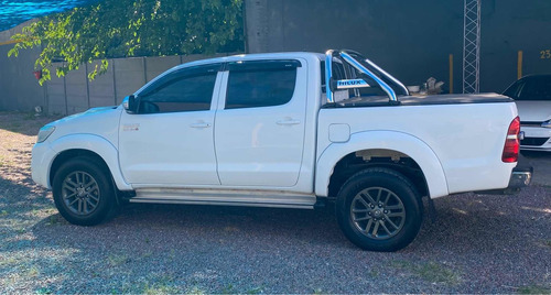 Toyota Hilux 3.0 Cd Srv Cuero 171cv 4x2 - E4 2014