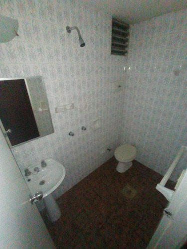 Imagen 12 de 18 de Oficina- Plaza Independencia , 600 M2 , Gge X1, Vista A Tres Frentes , Piso Alto !!