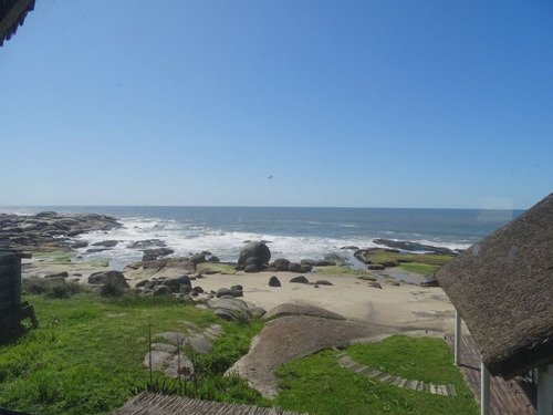 Mares En Punta Del Diablo