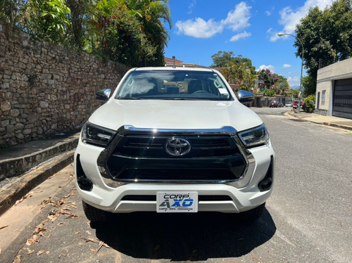 Imagen 2 de 9 de Toyota Hilux