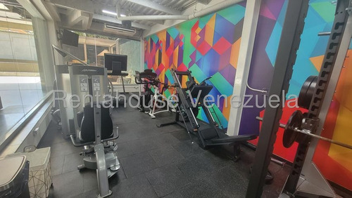 Apartamento ( 2 Niveles/ Amoblado/ Remodelado) Venta La Castellana Mls-25-16876