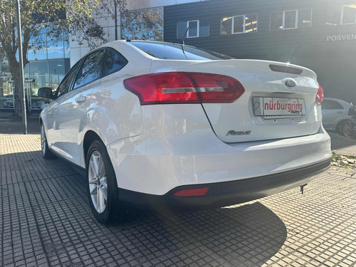 Ford Focus III 1.6 Sedan S