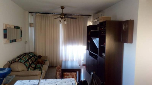 Imagen 4 de 14 de En Venta Semipiso 2 Habitaciones En República De La Sexta.