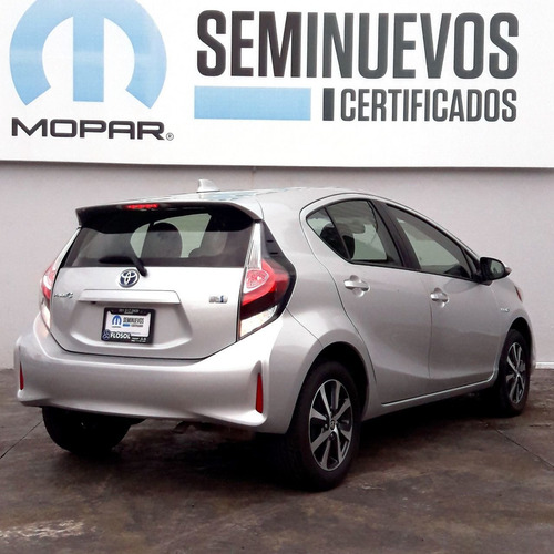 Imagen 7 de 14 de Toyota Prius 2018 1.5 Prius C At
