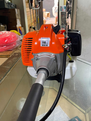 Imagen 5 de 8 de Desmalezadora Guadaña Gasolina 43cc Solpower Nueva Garantia