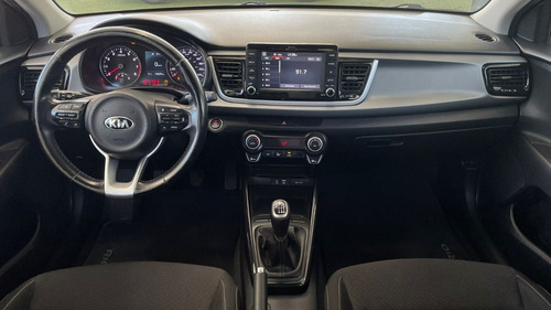 Imagen 9 de 14 de Kia Rio Hatchback