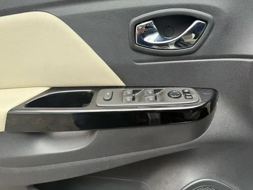Renault Captur 2.0 Intens Automática