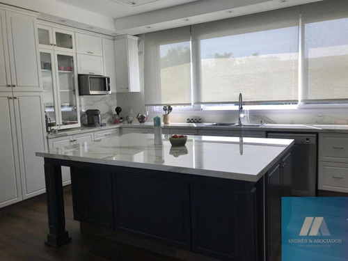 Imagen 8 de 30 de Venta Casa, Bs As Village, Lote 1039 Mts²