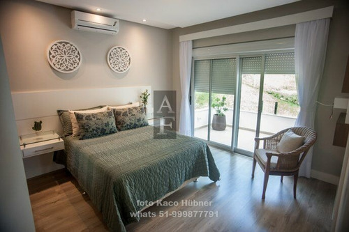 Imagem 19 de 30 de Casa Alto Padrão Para Venda Em Morro Da Silveira Garopaba-sc - Kv512