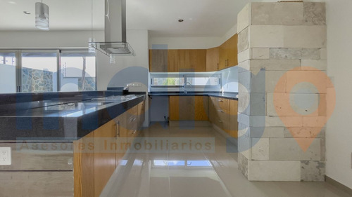 Imagen 18 de 30 de Casa Nueva En Venta En Colinas De Juriquilla Frente A Área V