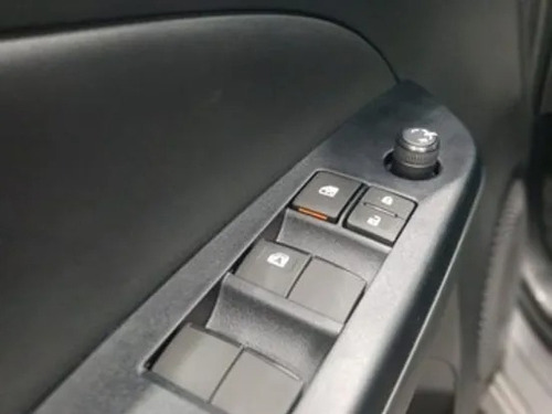 Toyota Yaris 1.5 16V FLEX SEDAN XL MULTIDRIVE