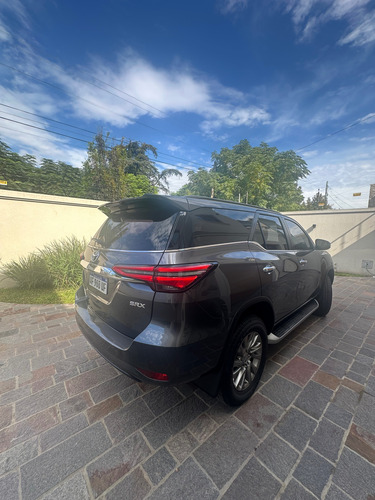Toyota Hilux SW4 2.8 Srx 177cv 4x4 7as At