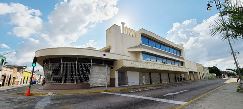 Edificio Comercial En Centro Historico De Merida.