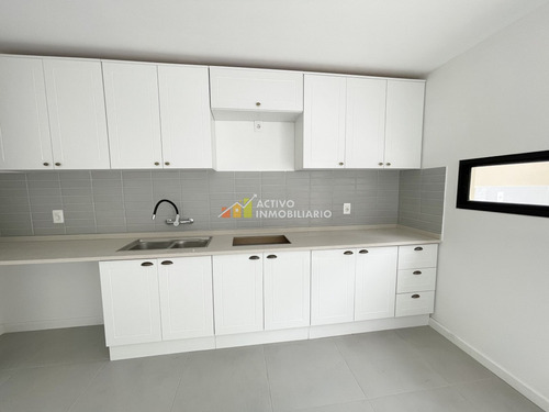 Venta Casa 715 Metros 3 Dormitorios + Patio Con Parrillero - Solymar