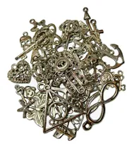 Comprar Dijes Surtidos Bijou Cintas 15 Años Pulseras Souvenirs 100 G