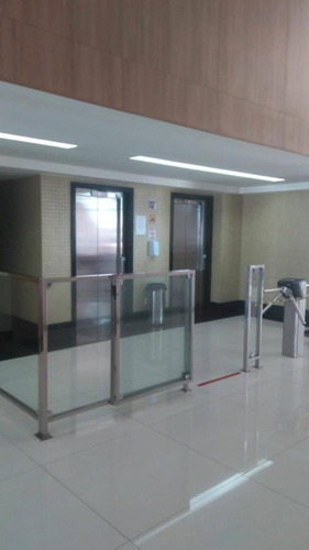 Imagem 3 de 15 de Sala Comercial Para Venda Em Lauro De Freitas, Pitangueiras, 1 Banheiro, 1 Vaga - Vs649_2-1187269
