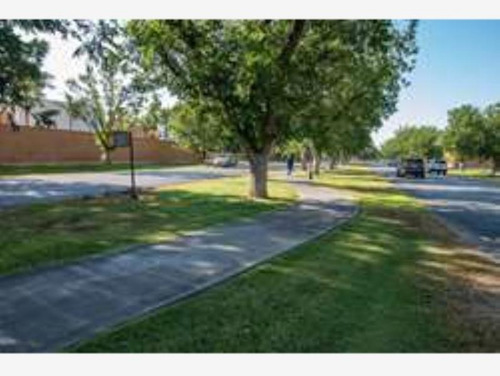 Imagen 3 de 8 de Terreno En Venta En Las Villas