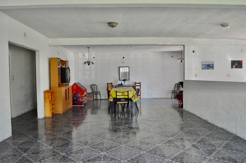 Imagen 8 de 30 de Venta Casa Quinta - Gran Terreno - Lote 2.409 Mts²