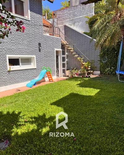 Casa 4 Amb Con Parque, En La Mejor Zona De La Lucila Y Listo Para Vivir.