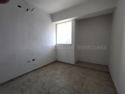 Imagen 3 de 10 de Apartamento En Venta En La Esperanza Res. Luna Sol 22-20448 Mvs