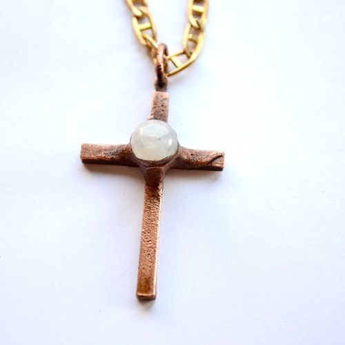 Imagen 1 de 4 de Collar Cruz Con Piedra De La Luna, Cadena De Bronce, Cod1