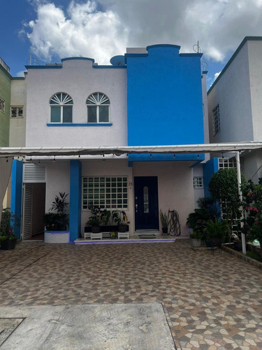 Casa En Venta En Av. Cancun