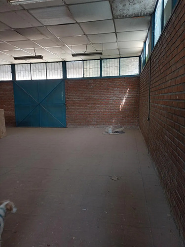 Residencial Y Bodega Con Flujo Inmediato  Ñuñoa