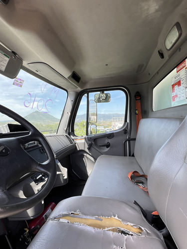 Freigtliner 2016 M2 Caja Seca Rabón Motor Cummins Isb 6.7