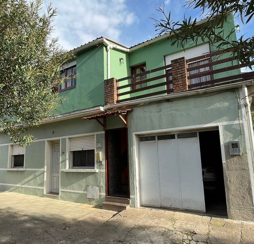 Dueño Vende 2 Casas En Un Mismo Padrón. Muy Próximo Al Centro, Shopping-terminal, Y Centros De Estudio.