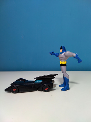 Mini Figuras Batman Con Batimovil Kinder Maxi (Usado)