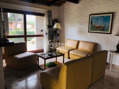 Casa Ph En Aidy Grill, De 3 Dor Mas Dependencia. A 400 M Del Mar, Consulte!!!!!!- Ref: 1378
