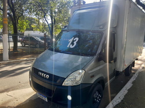 Iveco Daily 35s14 2013 Baú Com Motor Novo Ótimo Estado