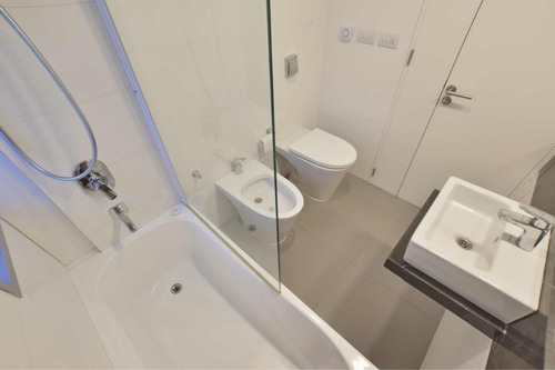 Departamento En Venta - 2 Dormitorios 2 Baños - Cochera - 77.8mts2 - Florida, Vicente Lopez