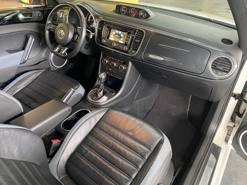 Imagem 16 de 18 de Volkswagen - Fusca 2.0 Tsi 16v Aut. (kit R-line) - 2013