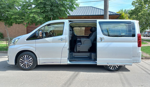 Toyota Hiace 2.8 Tdi Wagon 6at 10a