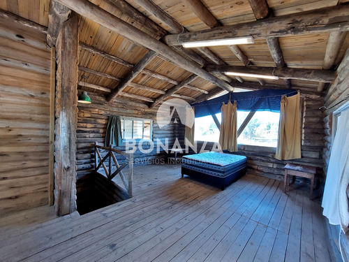 Cabaña En Venta, Piriápolis. Padrón Único. Posibilidad De Financiación