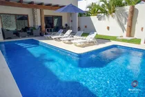 Comprar Casa Con Alberca Y Jardín Cerca De La Playa, Venta, El Cielo, Playa Del Carmen.