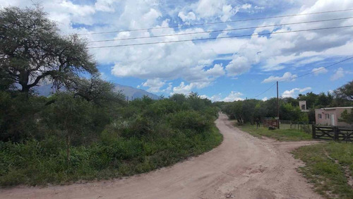 Venta Terreno Las Rabonas 987 M2 Sobre Avenida