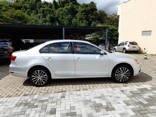 Imagem 4 de 13 de Vw - Jetta Highline 2.0 Tsi At - 2014 - Teto Solar 211cv