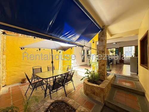Ft Casa Comercial A Pie De Calle En Alquiler Ubicada En La Avenida Principal De Los Chorros - Mls#25-16414