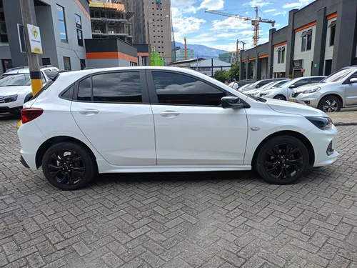 Chevrolet Onix 1.0T Rs Mt