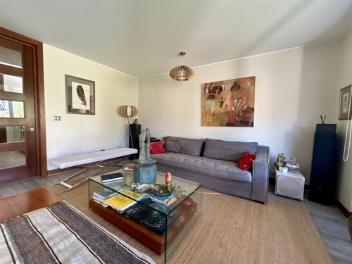 Excelente Casa Mediterránea Interior, Condominio Los Bravos