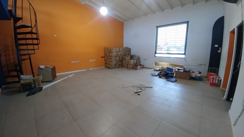Imagen 4 de 20 de Oficina En Venta. Muy Buen Estado. Escucha Oferta!!!