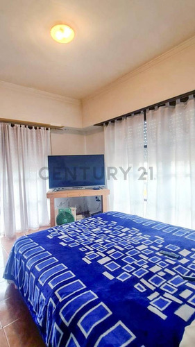 ¡oportunidad Única En Esquina! Propiedad Con Gran Potencial Comercial Y Residencial