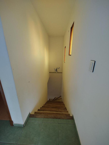 Casa En Venta - 4 Dormitorios 2 Baños - 201mts2 - Mar Del Plata