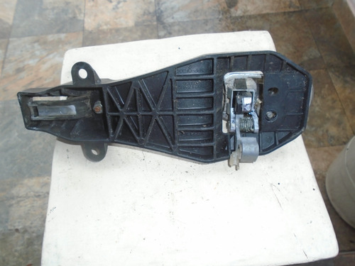 Imagen 3 de 3 de Vendo Manigueta Trasera Izquierda De Mazda Cx7 Año 2012