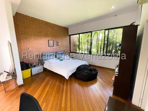 Stephany La Roche Casa En Venta En Santa Paula Mls #25-10888