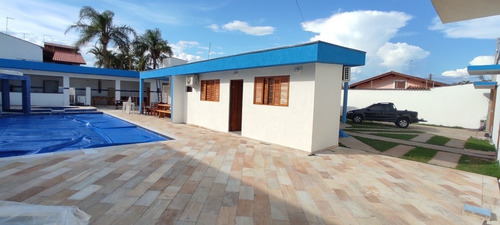 Casa Na Praia Com Piscina Aquecida, 2 Spa Com Hidromassagem Aquecidos, Ar Condicionado, Salão De Jogos, 2 Quadras Da Praia, Garagem Para 15 Ou Mais Carros,
