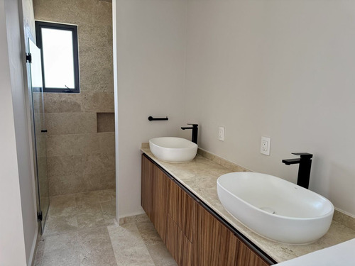 Vive Con Estilo, Cluster Con Alberca- Velasur